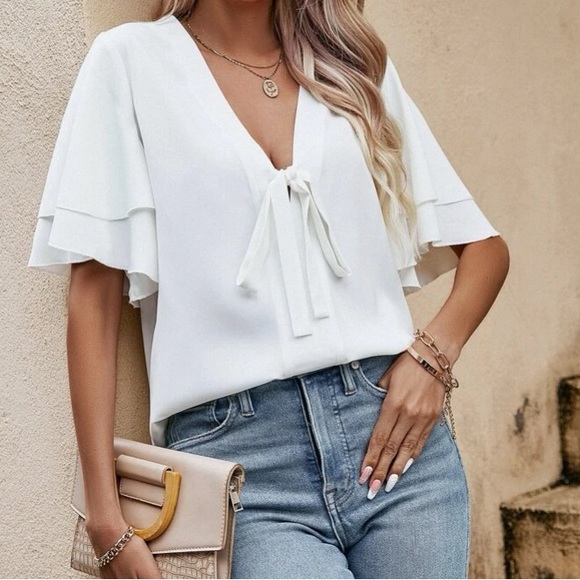 Luxe white tie front butterfly sleeve blouse - Picture 2 of 6